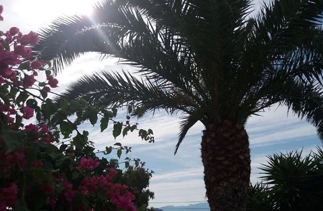 " Villa Romance By the Beach " Ground Floor - Romance and Relax
