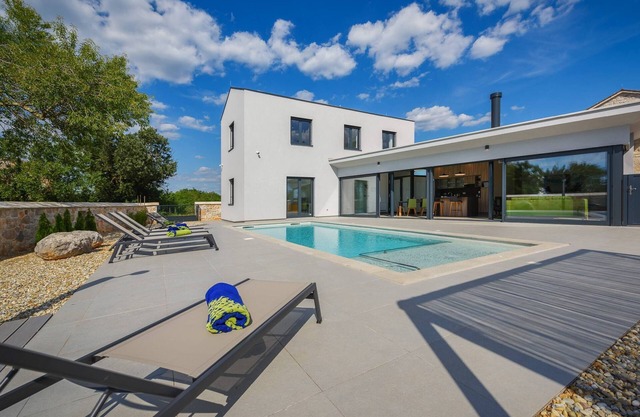 Villa 115 (100401-K1) - Visnjan (Porec)