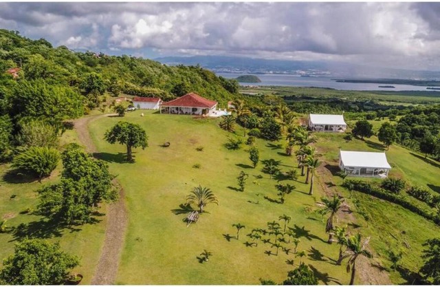 Villa 2 de standing 80m2 avec vue imprenable sur la mer et sur la campagne