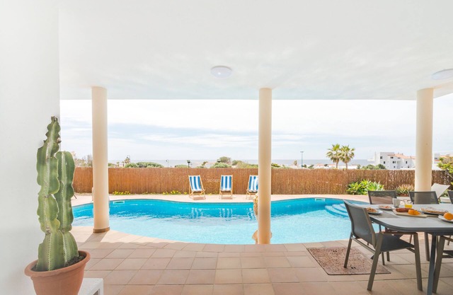 Villa a 5 Minutos de la Playa de Binibeca