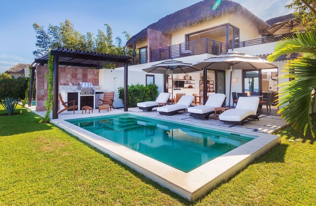 Villa Aguamarina in Porta Fortuna by Personal Villas - Beautiful Pool and Beach