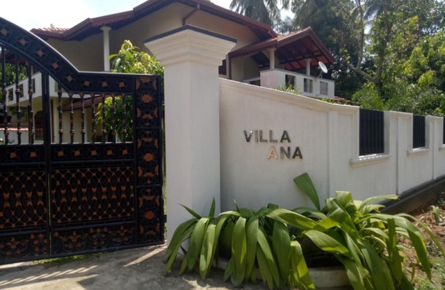 VILLA ANA