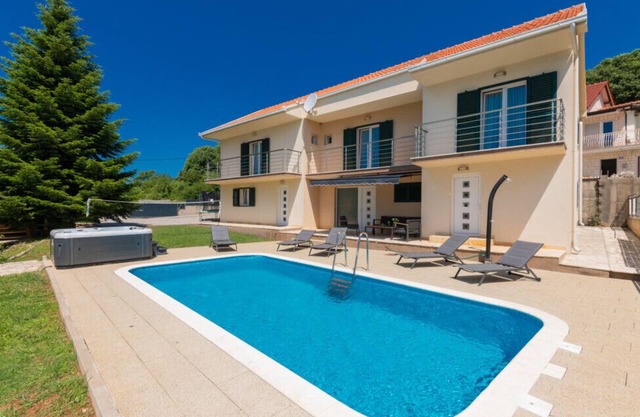 Villa Anatea by Villas Guide