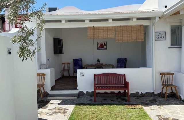 Villa Anna, navel of the Mediterranean, between sea sun and wind, do everything on foot.