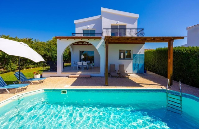 Villa Aristotelis - Two Bedroom Villa, Sleeps 6