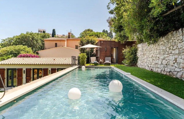 Villa Aurora