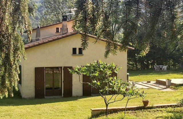 Villa au Pied du Canigou Dans un Village Avec Toutes les Commodites
