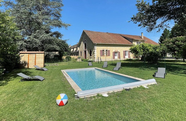 Villa Avec Piscine Dans Beau Village Typique Périgord Noir Bord Dordogne