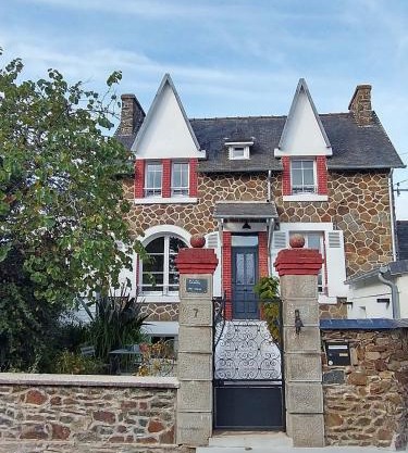 Villa Belle époque à deux pas de la plage