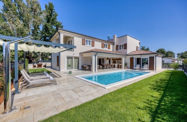 Villa Blagdan Nova Vas