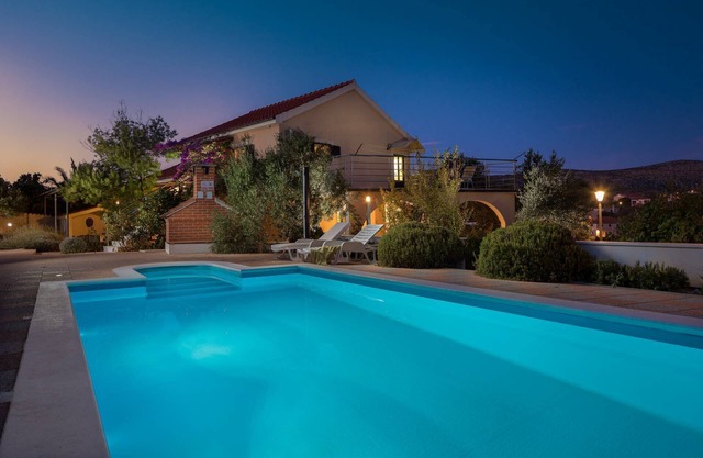 Villa Bravura