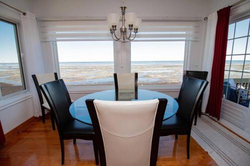 Villa Calypso avec vue sur la baie de Ste-Luce