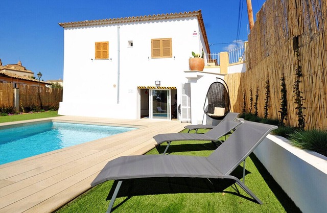 Villa Can Benet de sa Cubana, inviting SPA house in charming Calvia village