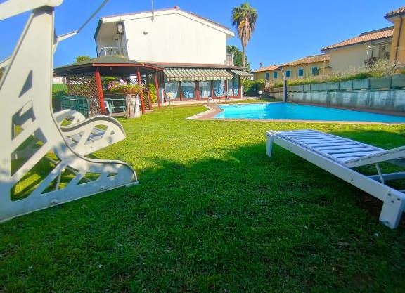 Villa con piscina