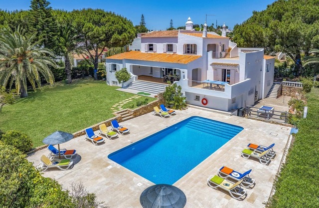 Villa Conchas by Villa Plus