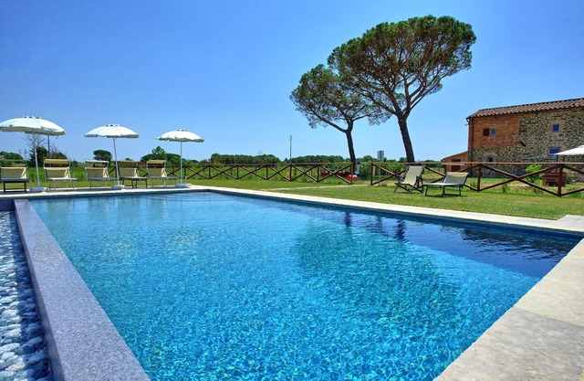 Villa dei Vini – Country house with swimming pool in Cortona, Tuscany.