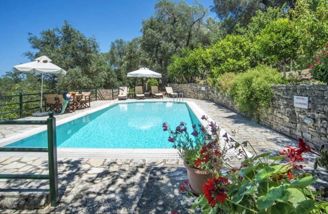 Villa "Dendro" with Private Pool & Wi-Fi