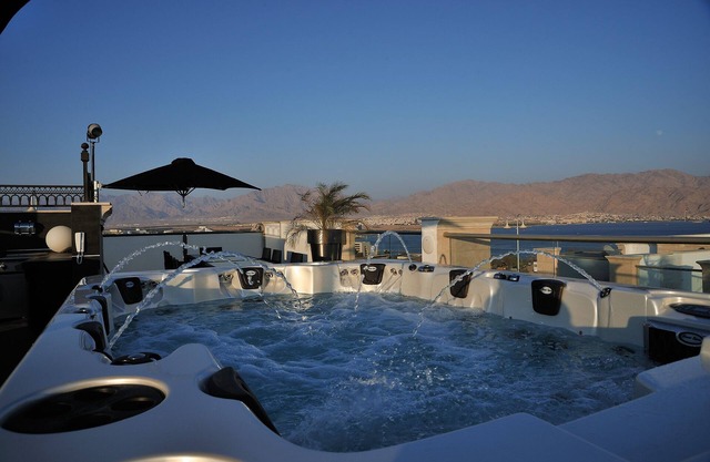 VILLA DIAMOND * Jasmin B 1st floor balcony + roof terrace 160 m2 Eilat ISRAEL