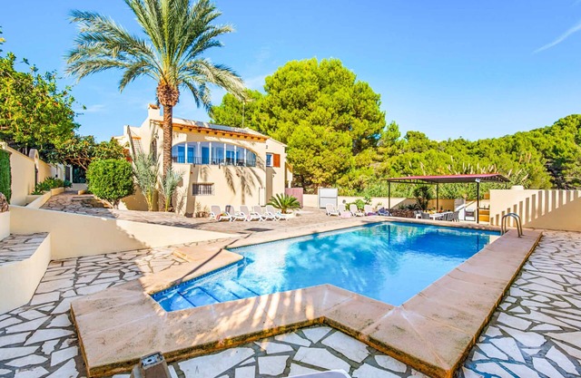 Villa Enzo Moraira - Eight Bedroom Villa, Sleeps 15