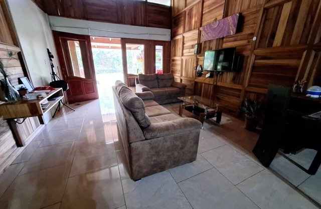 Villa Esmeralda House