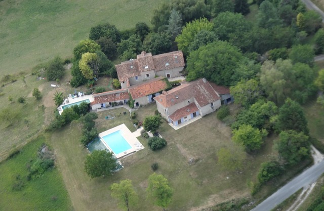 Villa Espérance – Family House with Pool and Views of the Périgord Countryside