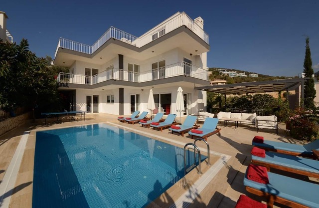 Villa For 12 nr. Kalkan Center with Sea View