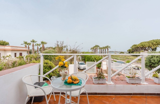 Villa Gloria with sea view, Wi-Fi and air conditioning