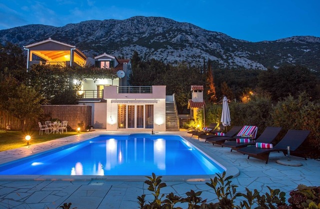 Villa Golden Garden with 50sqm private pool