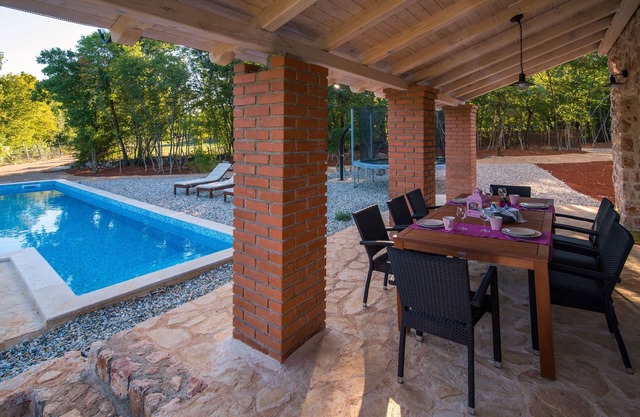 Villa Harmony (V6151-K1) - Risika
