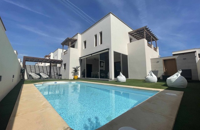 VILLA HOLYHOME