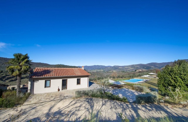 Villa Il Tinaio in Chianti by Fantasia Villas