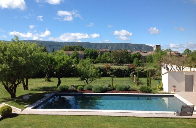 Villa in a privileged setting with every comfort