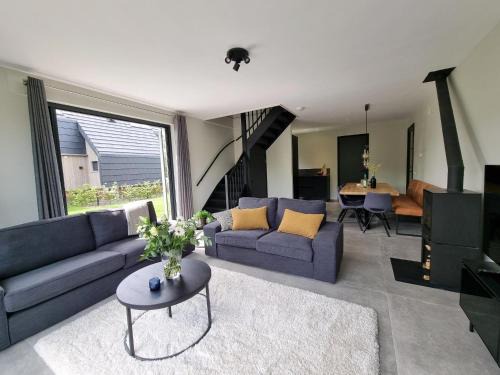 Villa in Balk with Private Jetty on Slotermeer, cleaning included