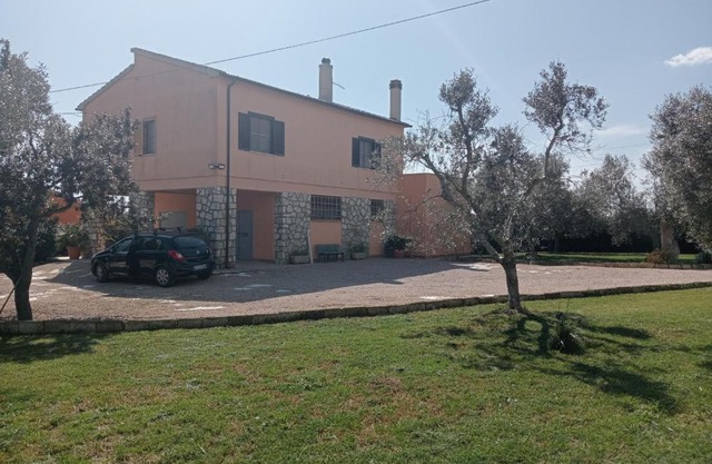 Villa in campagna tra natura e verde