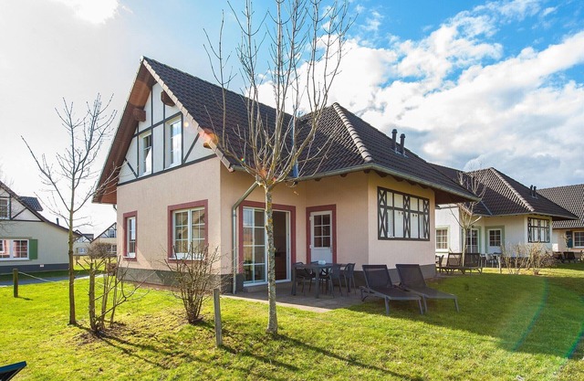Villa in Cochem with Sauna and Garden