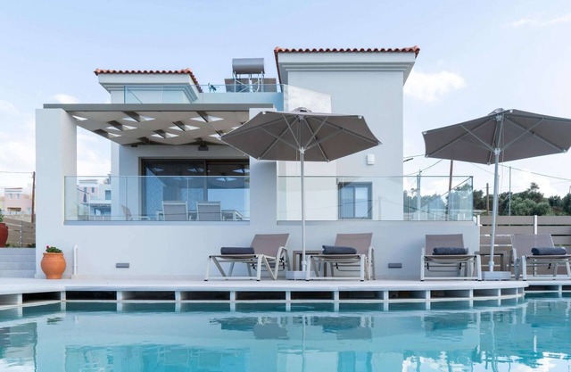 Villa in Crete with Sea Views & Private Pool