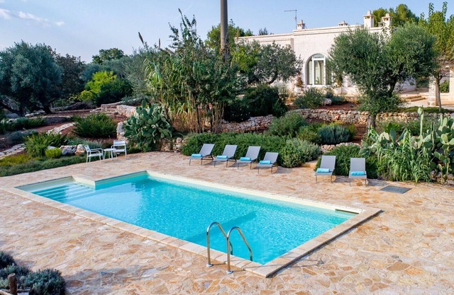 Villa in Ostuni with 3 bedrooms sleeps 6
