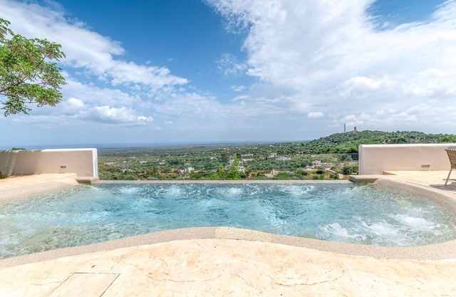 Villa in Ostuni with 3 bedrooms sleeps 6