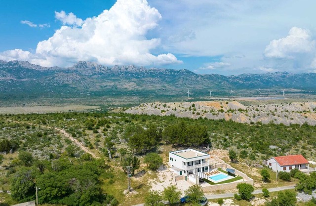 Villa in pure nature