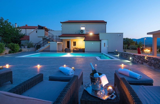 Villa in Ugljane with private pool