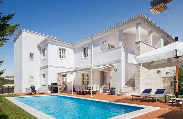 Villa in Vabriga with Pool and Private Garden