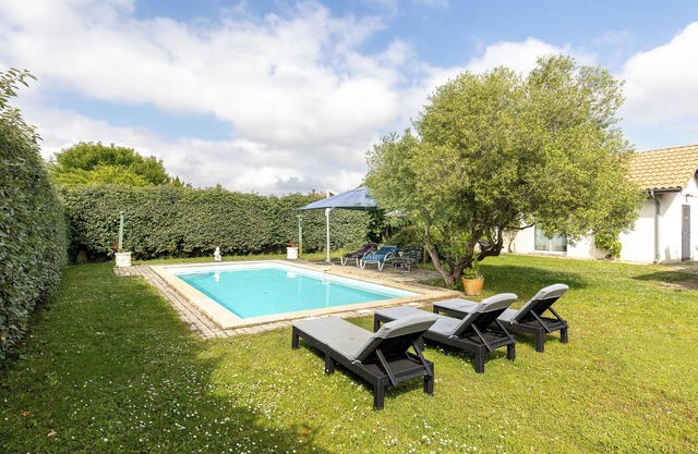 Villa 'Julien' with Shared Pool, Private Terrace and Wi-Fi