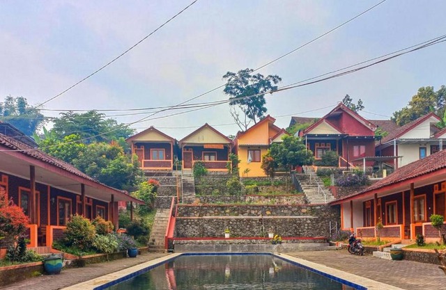 Villa Kampoeng City Pacet Mitra RedDoorz