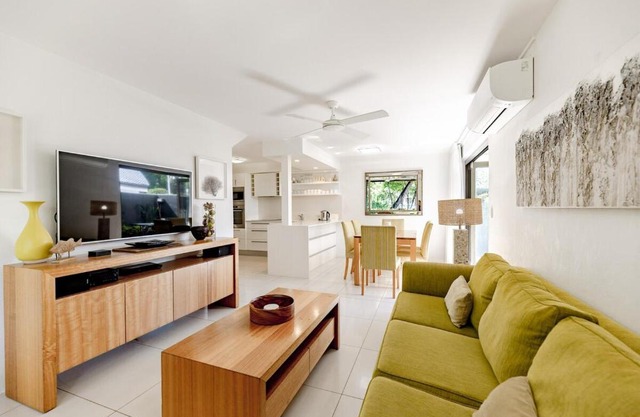 Villa Kananda, Beside Hastings St & Main Beach