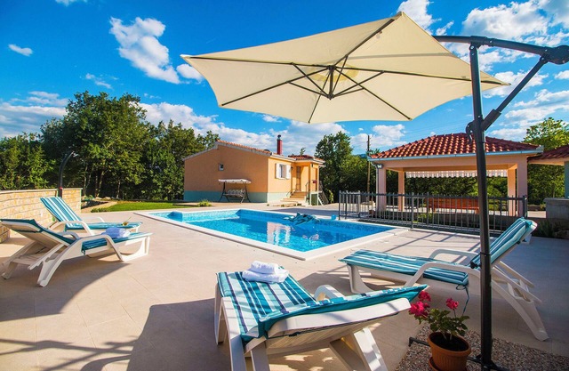 Villa Katja – Private Pool & A/C in All Rooms, Near Split