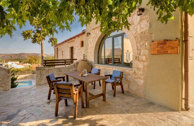 Villa Kirke - Four Bedroom Villa, Sleeps 9