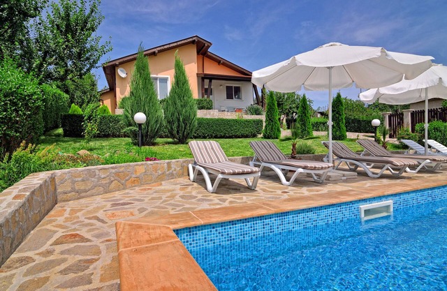 Villa Knox, Sunny Beach *Private pool