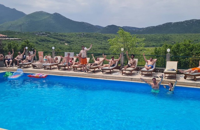 Villa Krnic - Olimpic pool, Launge bar, Party club. to enjoy nature