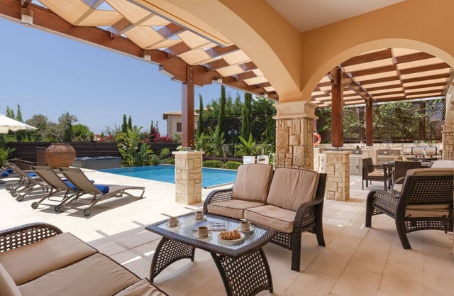 Villa Kyrenia - Three Bedroom Resort, Sleeps 6