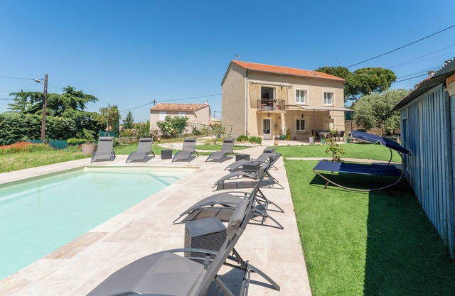 Villa "La Maison Aux Oliviers" with Mountain View, Private Pool, and Wi-Fi